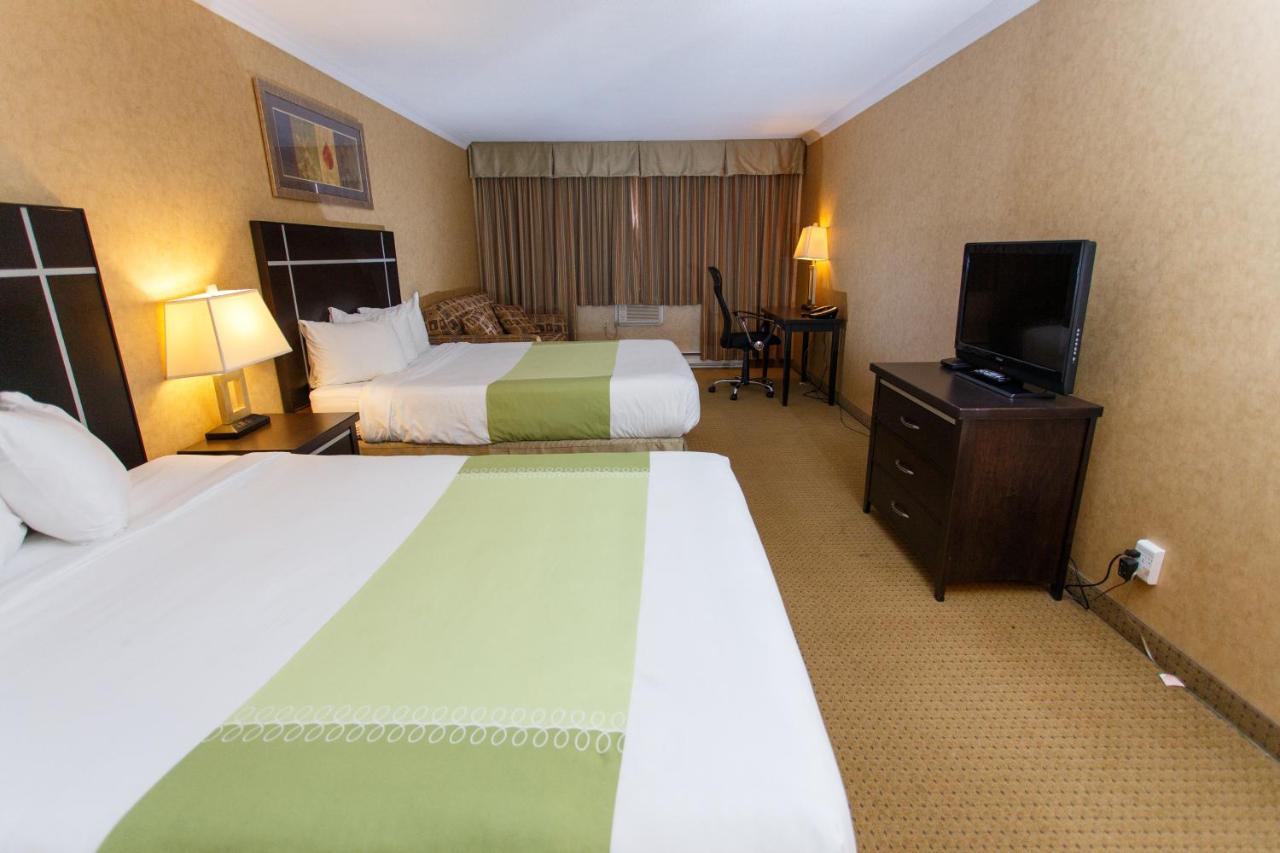 דוסון קריק The George Dawson Inn & Conference Centre מראה חיצוני תמונה