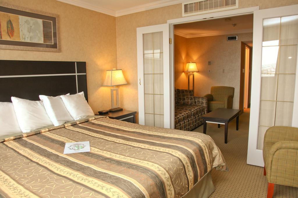 דוסון קריק The George Dawson Inn & Conference Centre מראה חיצוני תמונה
